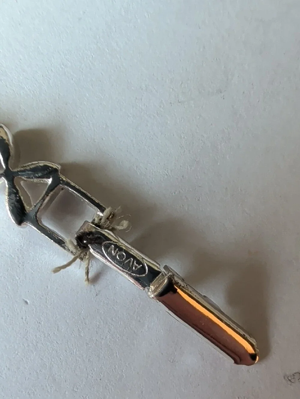 Avon Silver Tone Floral Rhinestone Bracelet with Extension Link